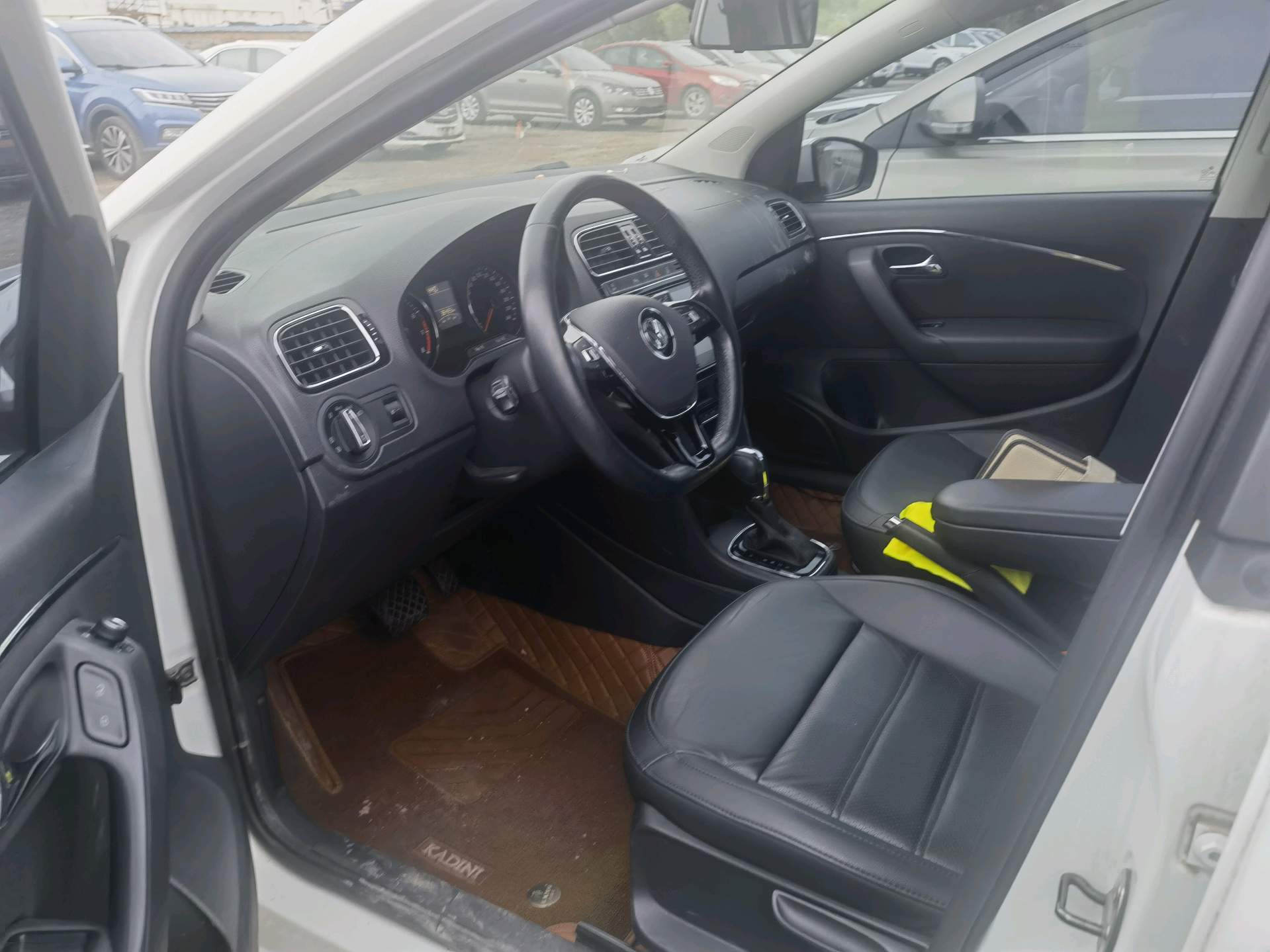 Volkswagen Polo 2018 imagem de carro #3