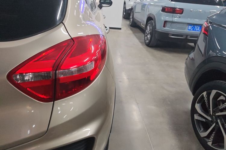 GEELY Emgrand GS 2019 imagem de carro #8
