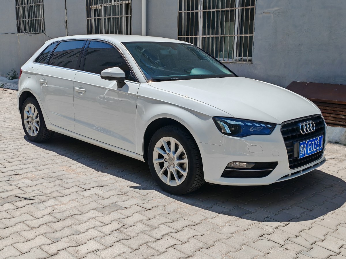 Audi A3 2016 car image #2