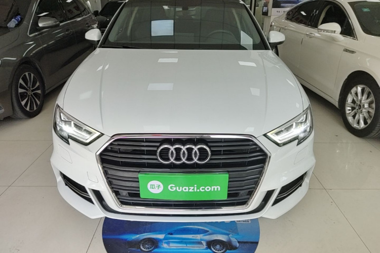 Audi A3 2018 car image #3