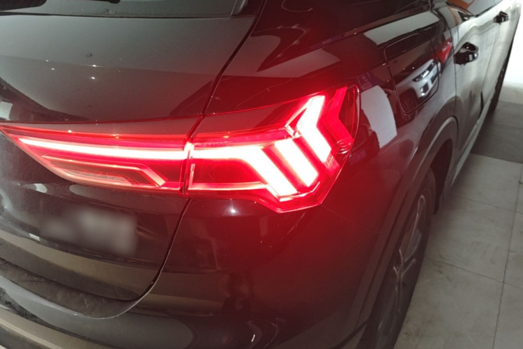 Audi Q3 2021 #8 Audi Q3 2021 car image #8