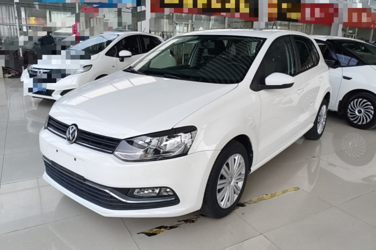 Volkswagen Polo 2017 car image #2