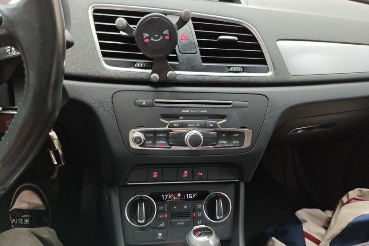 Audi Q3 2017 #15 Audi Q3 2017 car image #15