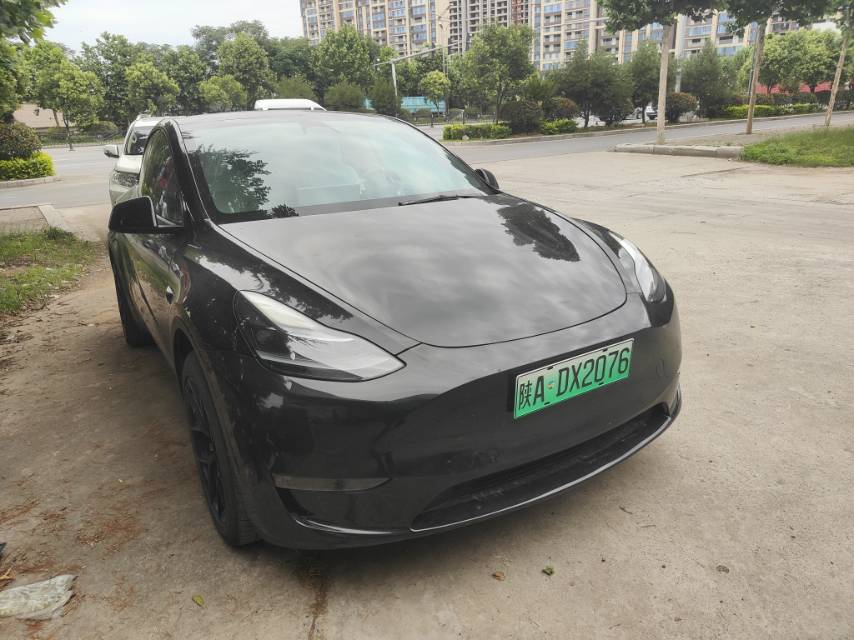 Tesla Model Y 2022 car image 