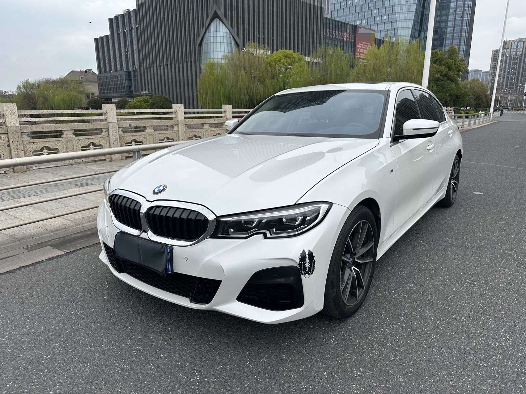 BMW 3 Series 2021 BMW 3 Series 2021 car image