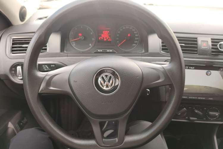 Volkswagen Santana 2016 #11 Volkswagen Santana 2016 car image #11