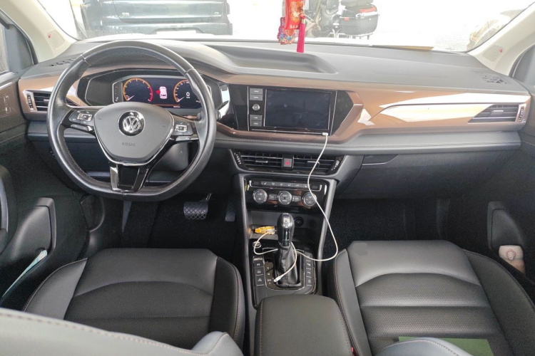 Volkswagen Tharu 2020 #7 Volkswagen Tharu 2020 car image #7