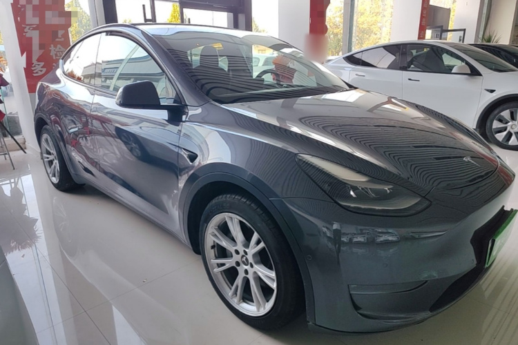Tesla Model Y 2021 #4 Tesla Model Y 2021 immagine di auto #4