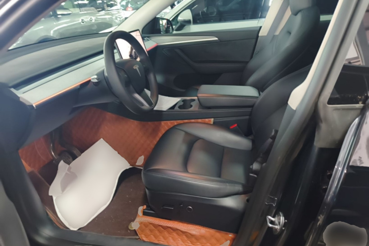 Tesla Model Y 2024 #15 Tesla Model Y 2024 car image #15