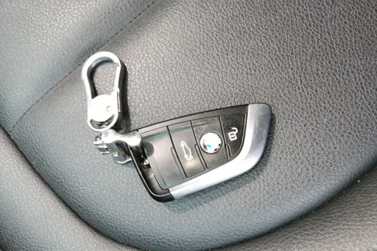 BMW X1 2017 car image #9