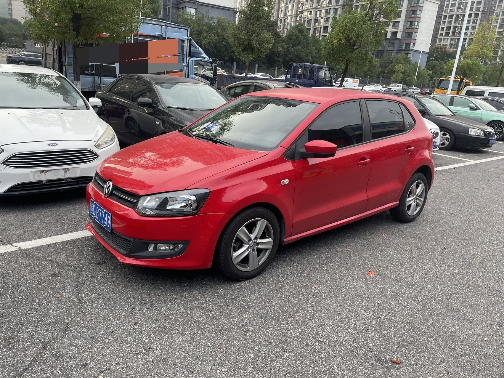 Volkswagen Polo 2011 car image 