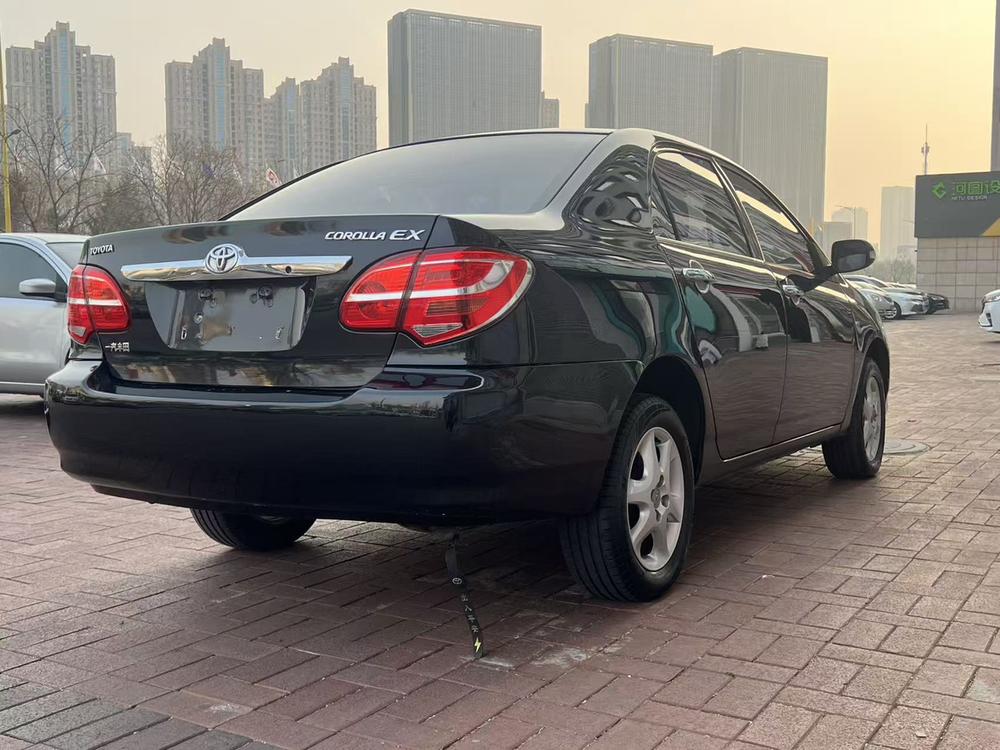 Toyota Corolla (Classic) 2015 صورة سيارة #6