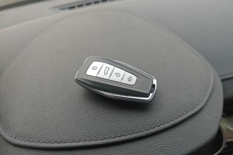 GEELY Emgrand 2020 #9 GEELY Emgrand 2020 car image #9