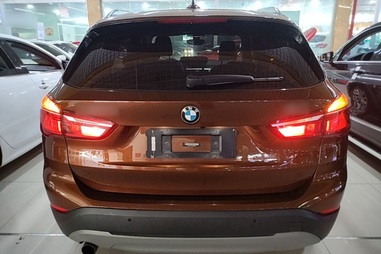 BMW X1 2017 #6 BMW X1 2017 car image #6