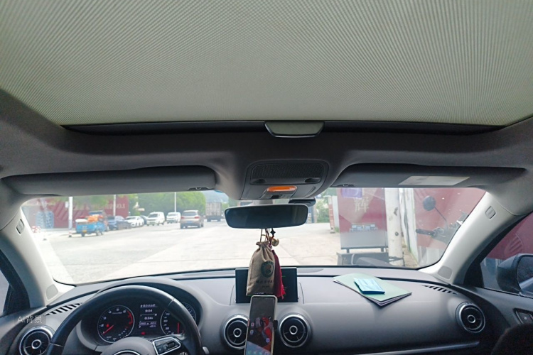 Audi A3 2016 immagine di auto #20