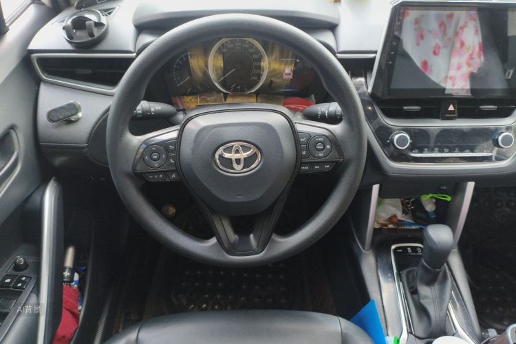Toyota Corolla Cross 2022 #12 Toyota Corolla Cross 2022 car image #12
