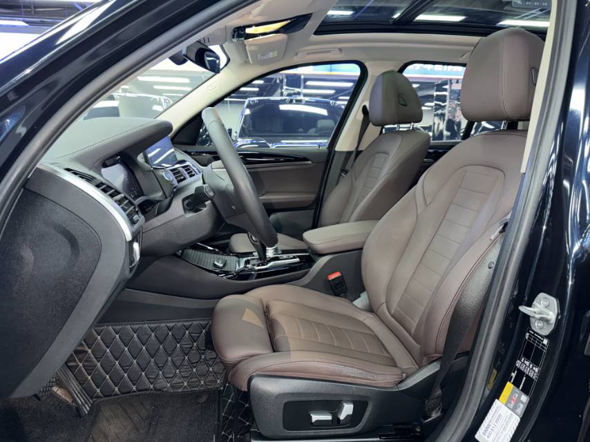 BMW iX3 2021 car image #5