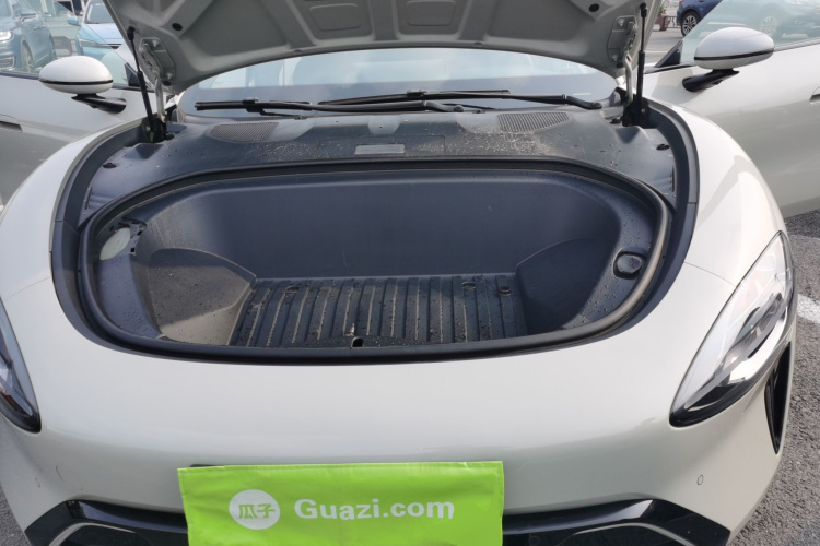 MI SU7 2024 immagine di auto #20