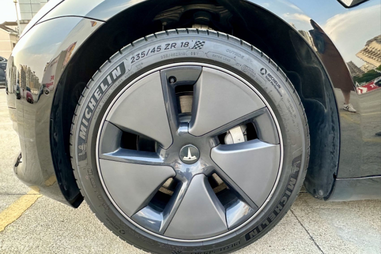 特斯拉 Model 3 2023 汽车图片 #11