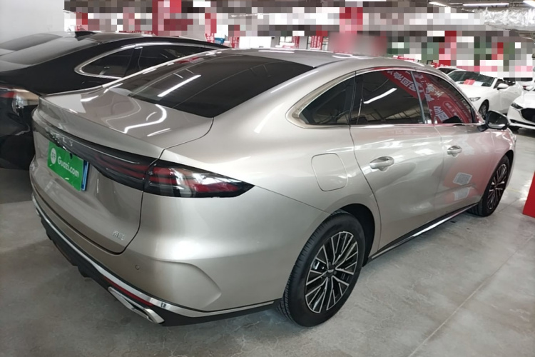 GEELY Emgrand 2026 #7 GEELY Emgrand 2026 car image #7