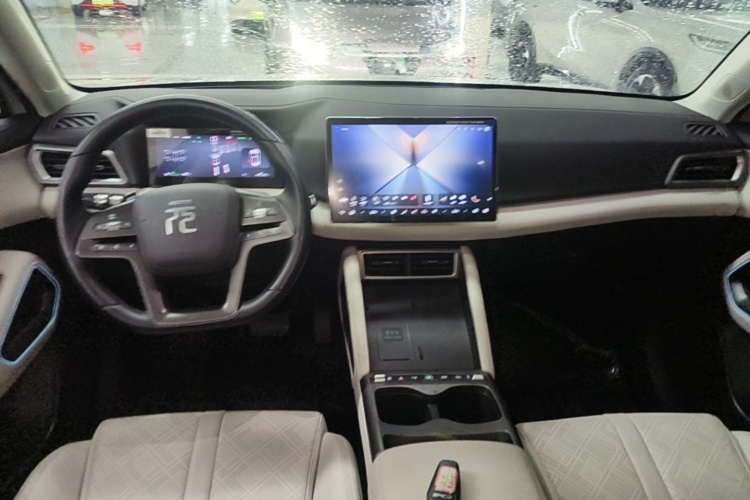 BYD YuanUP 2025 car image #11