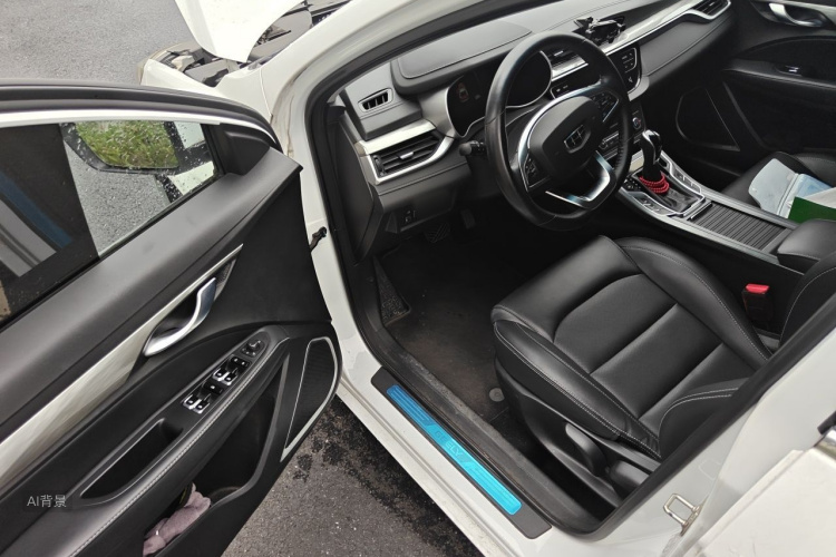 GEELY Emgrand 2019 car image #18