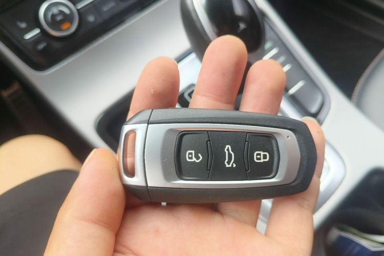 GEELY Emgrand GS 2019 car image #9