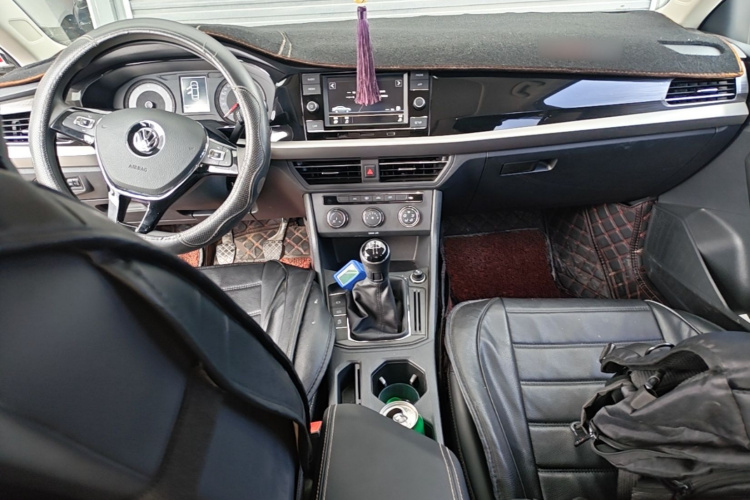 Volkswagen Lavida 2018 car image #11