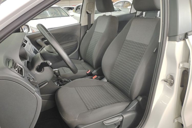 Volkswagen Polo 2016 #15 Volkswagen Polo 2016 car image #15