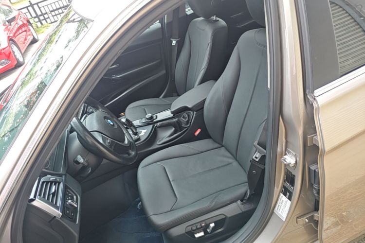 BMW 3 Series 2017 car image #15