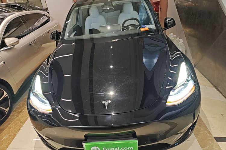 Tesla Model Y 2022 #3 Tesla Model Y 2022 car image #3
