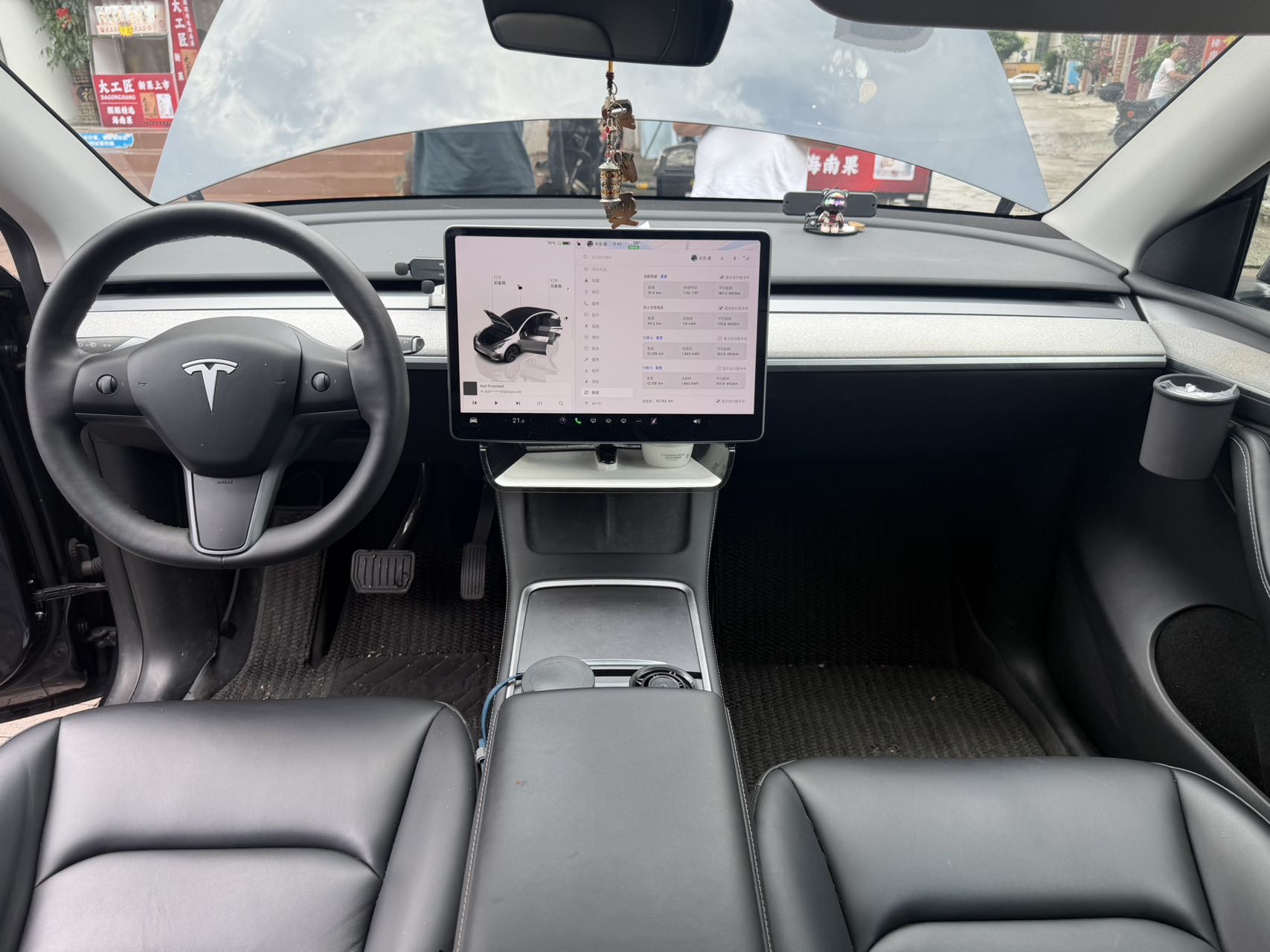 Tesla Model Y 2024 #12 Tesla Model Y 2024 car image #12