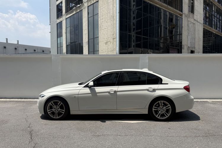 BMW 3 Series 2018 car image #4