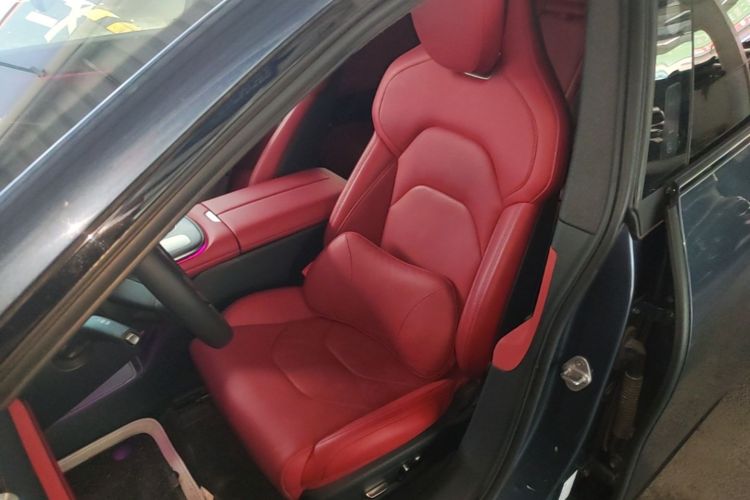 MI SU7 2024 immagine di auto #15