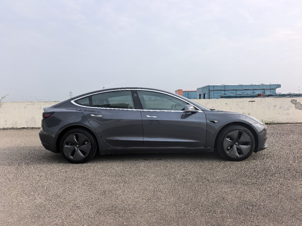 Tesla Model 3 (Imported) 2019 car image #4