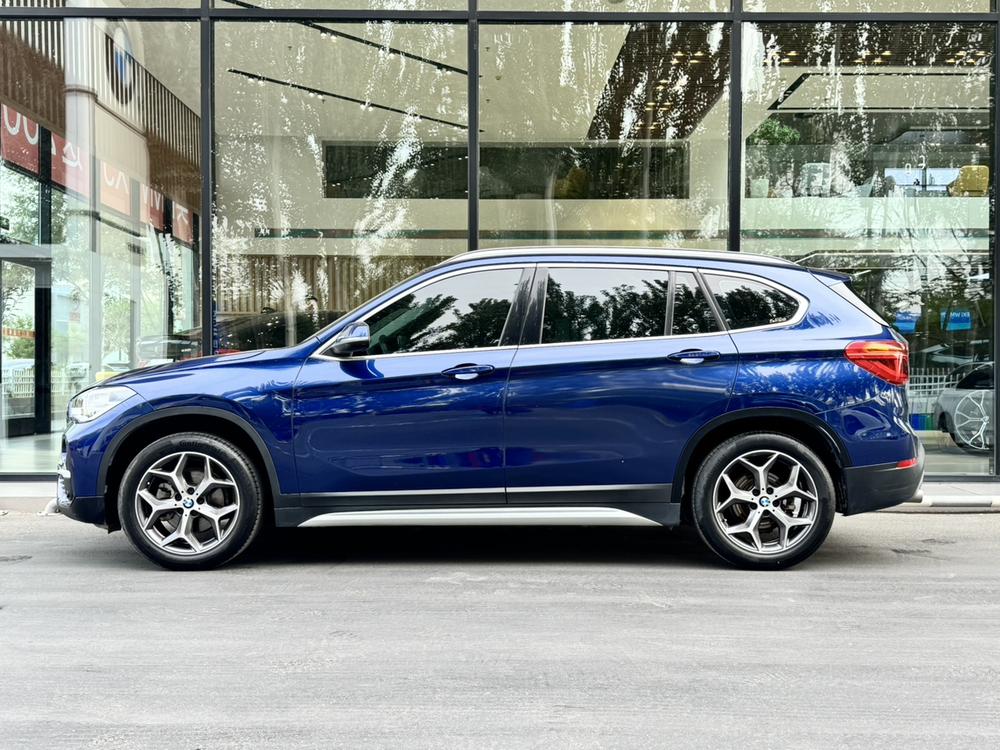 BMW X1 2019 car image #2