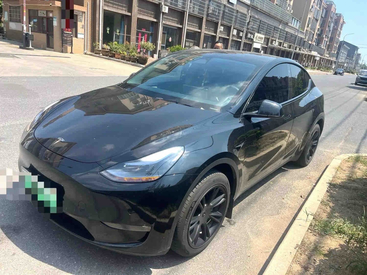Tesla Model Y 2023 Tesla Model Y 2023 صورة سيارة