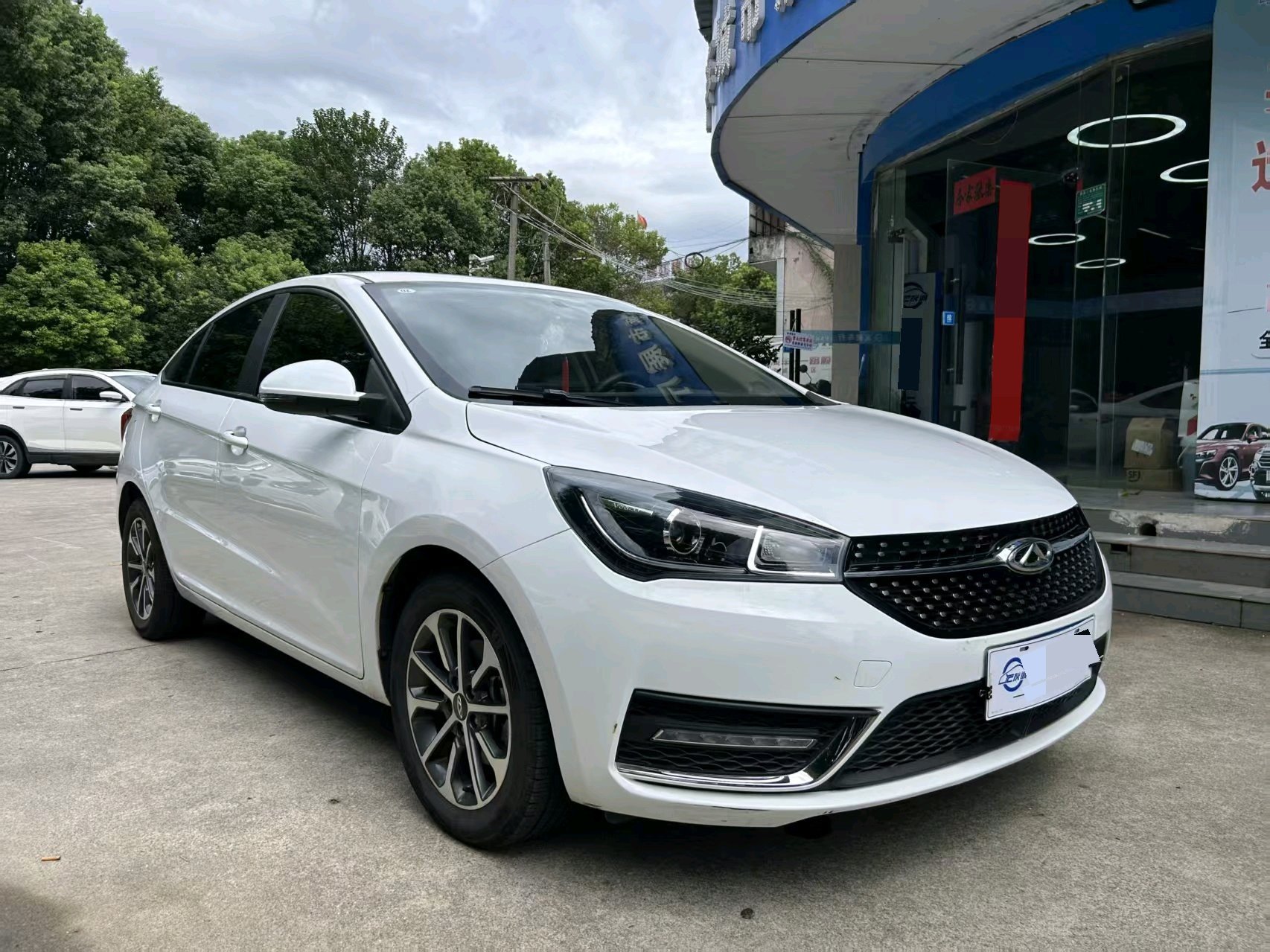 Chery Arrizo 5 2023 car image #2