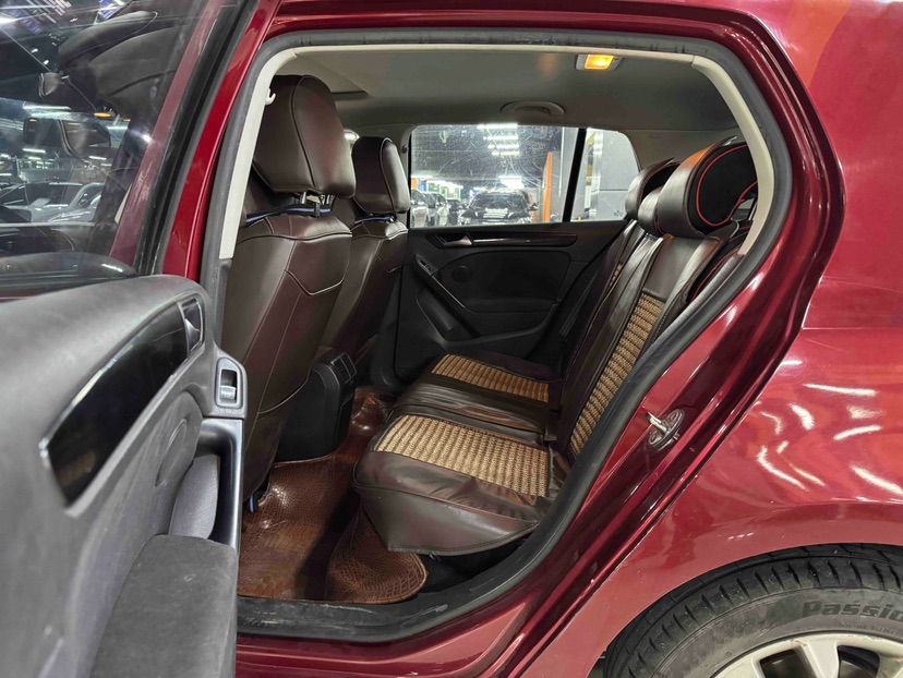 Volkswagen Golf 2013 car image #7