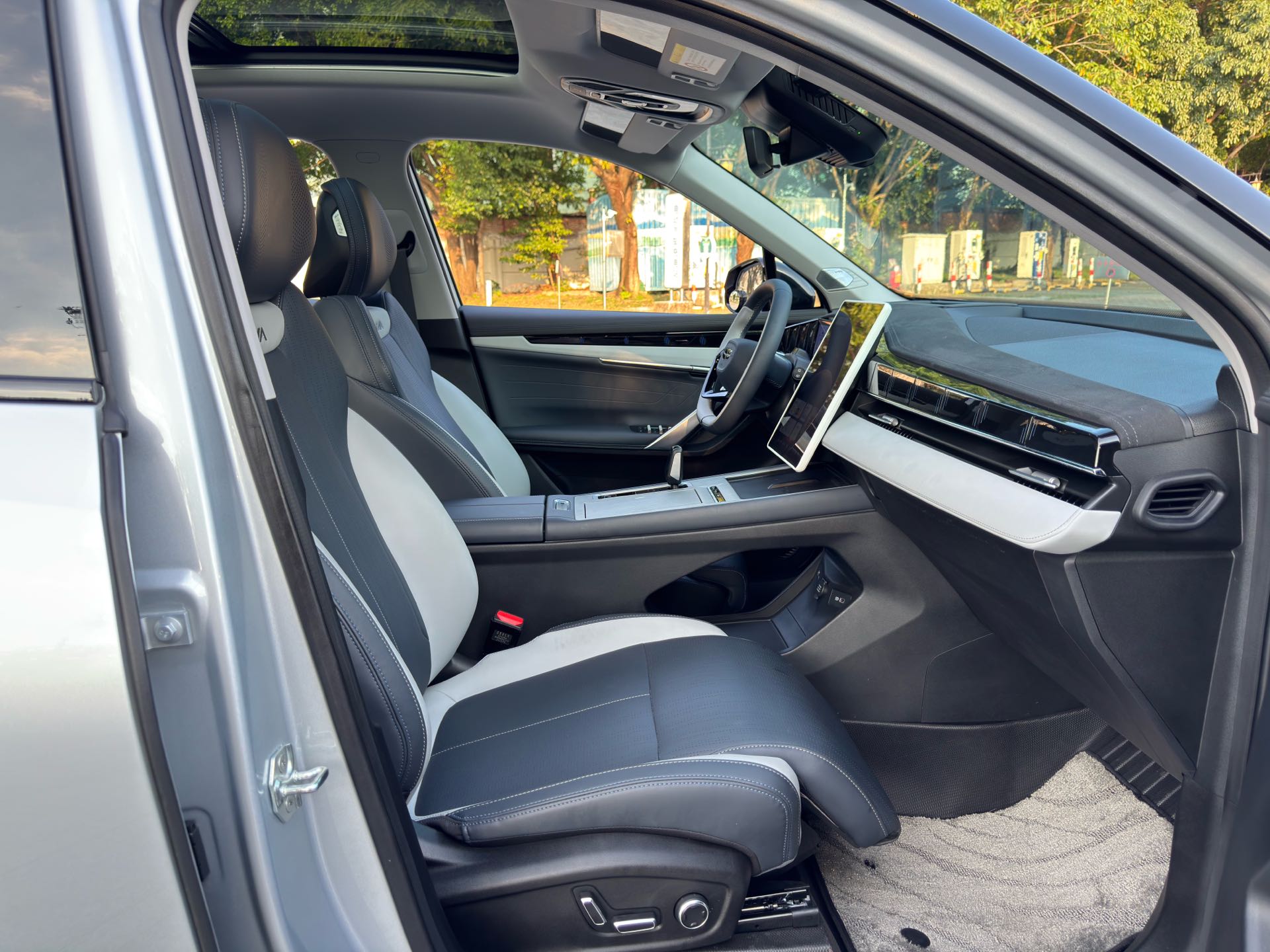 GEELY Boyue L 2024 изображение автомобиля #12