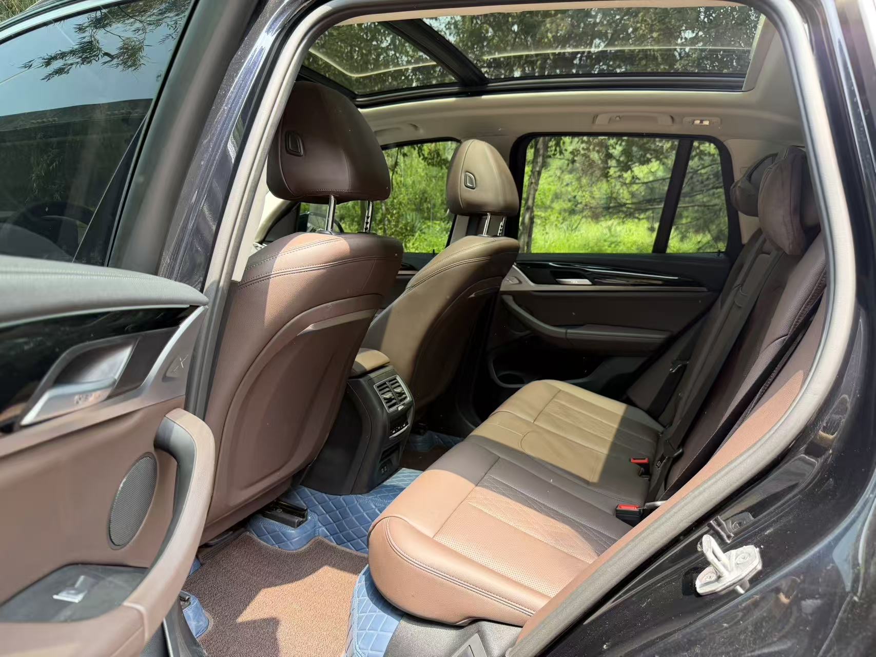 BMW X3 2024 car image #9