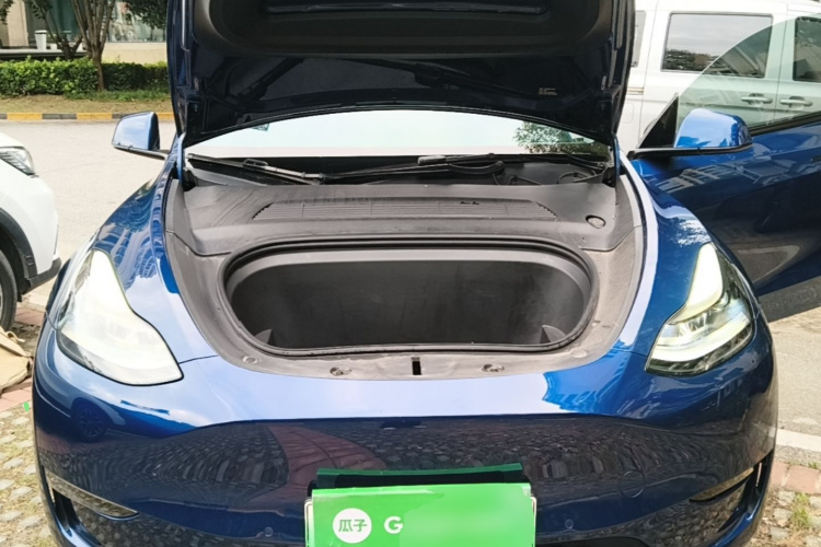 Tesla Model Y 2021 #22 Tesla Model Y 2021 car image #22