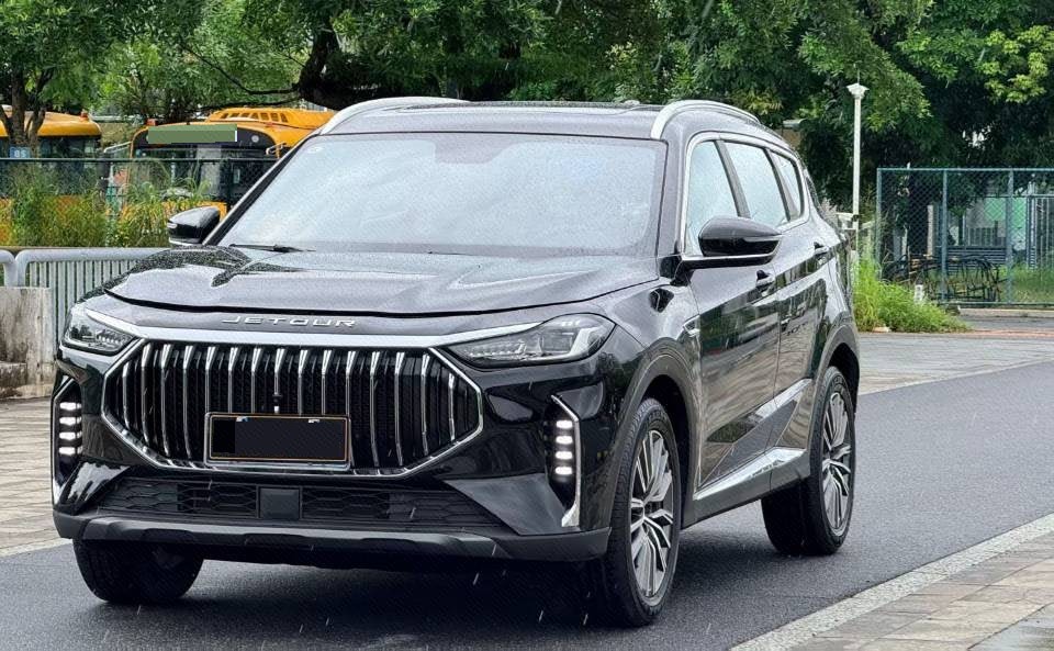 Jetour X70 PLUS 2024 car image 