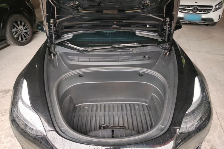 Tesla Model 3 2022 car image #20