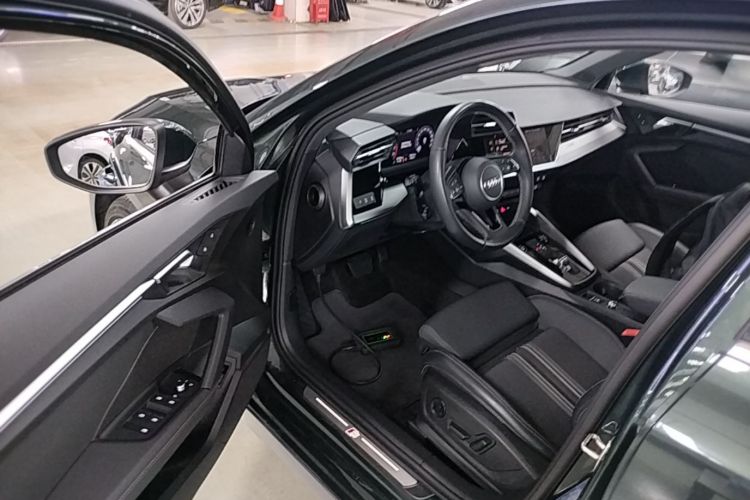 Audi A3 2024 car image #18
