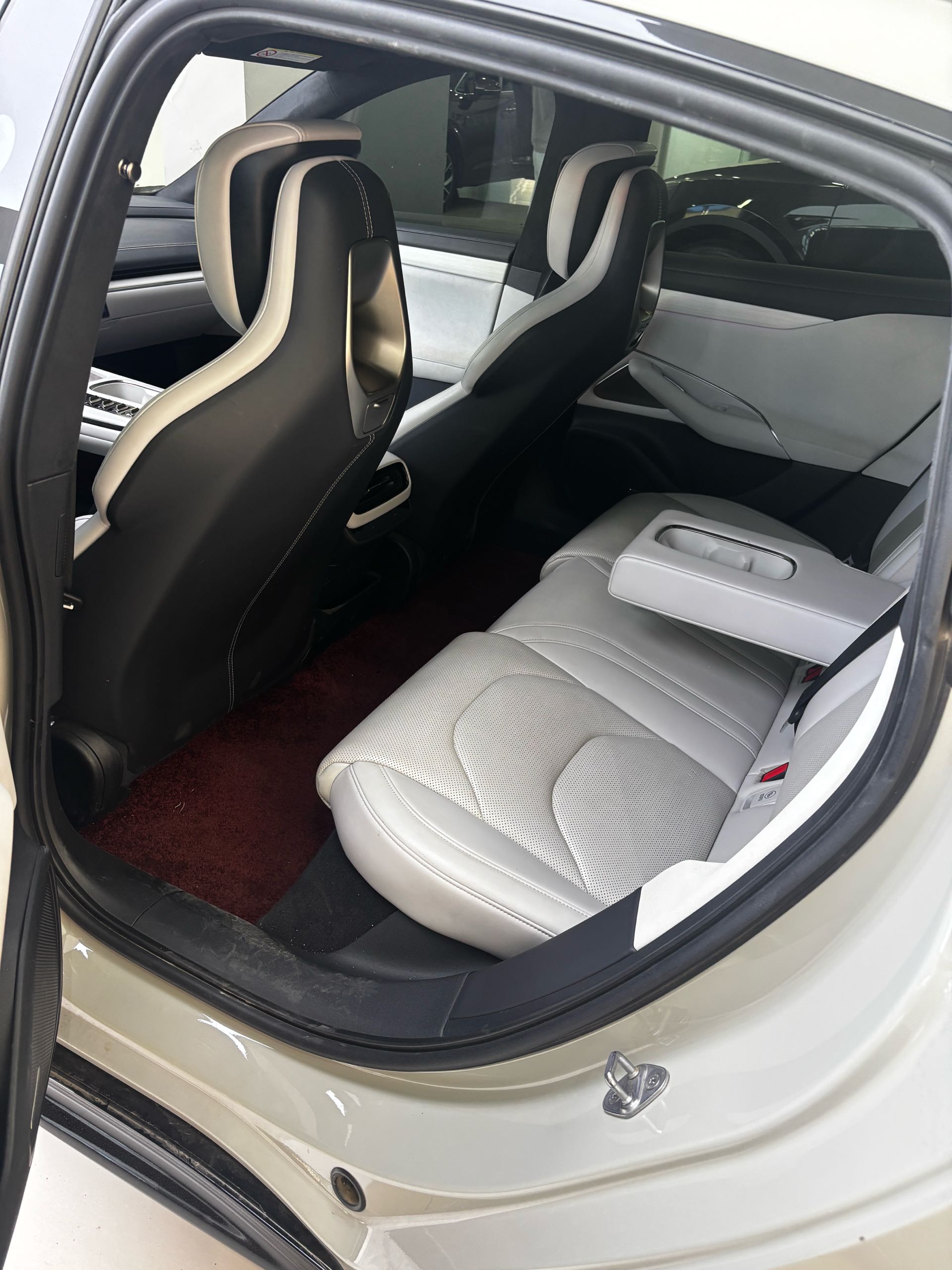 2024 car image #3