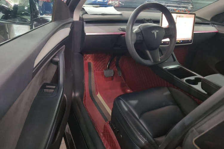Tesla Model Y 2023 #16 Tesla Model Y 2023 car image #16
