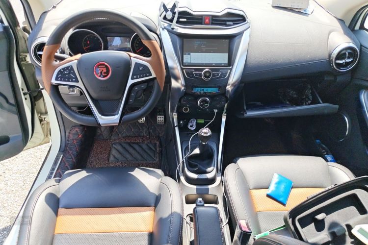 BYD Yuan 2016 car image #11