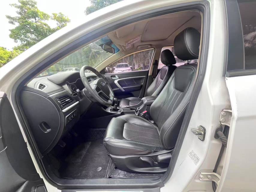 GEELY Emgrand 2017 #8 GEELY Emgrand 2017 car image #8
