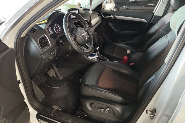 Audi Q3 2017 #16 Audi Q3 2017 car image #16